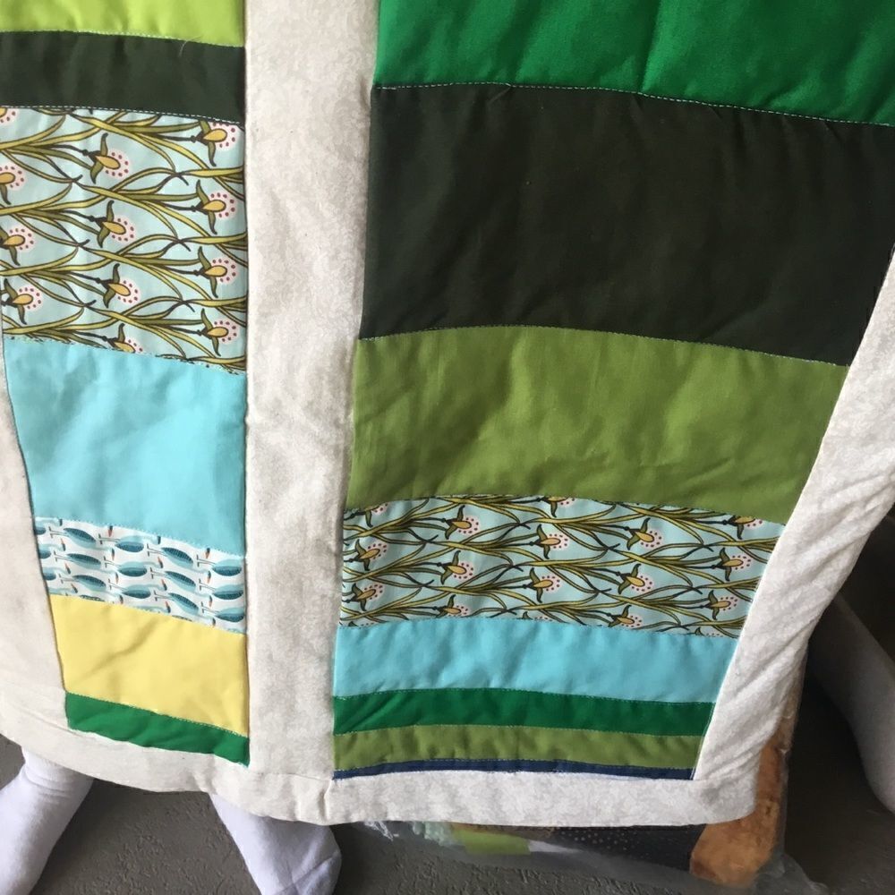 Handmade Quilt Colors of the Carolinas - Picture 10 of 16